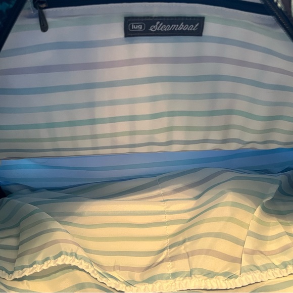 Lug Steamboat Weekender Bag - Picture 3 of 3